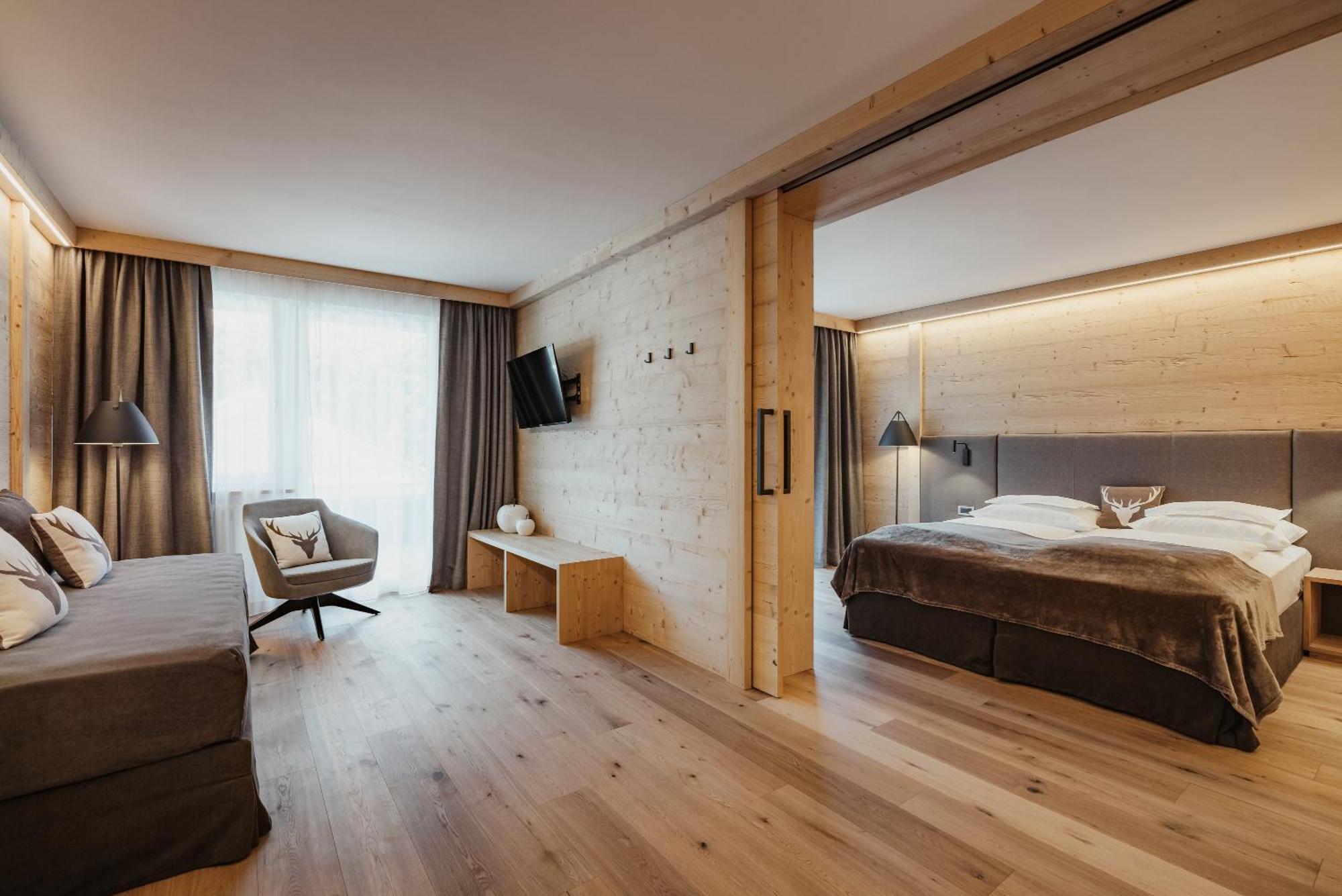 Hotel Antines ลาวิลลา ภายนอก รูปภาพ